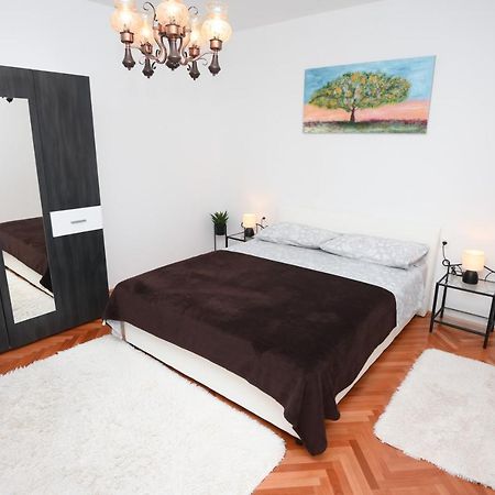 Apartments Lidija - Sea View Apartment With Exclusive Right Of Using Hot Tub Or Split Level Apartment With Exclusive Right Of Using Pool Podstrana Exteriér fotografie