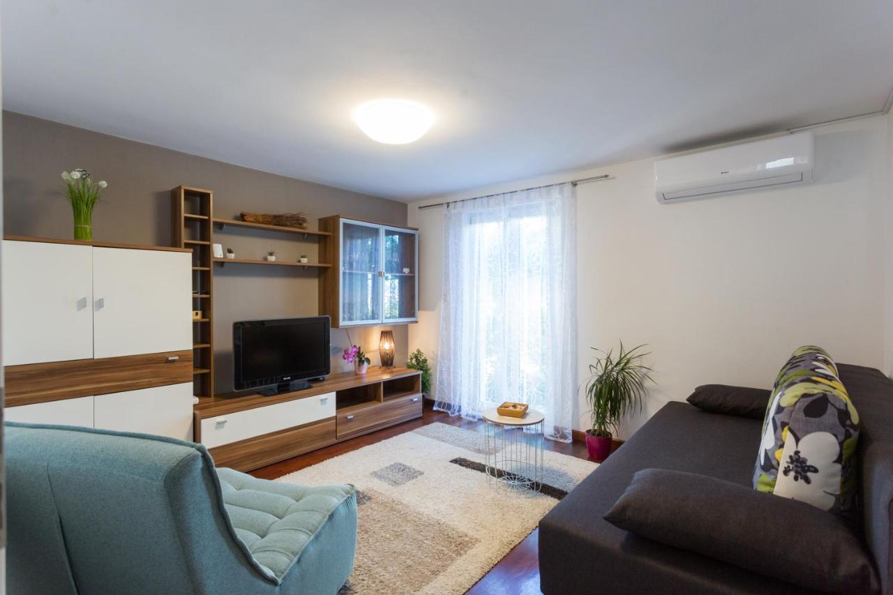 Apartments Lidija - Sea View Apartment With Exclusive Right Of Using Hot Tub Or Split Level Apartment With Exclusive Right Of Using Pool Podstrana Exteriér fotografie