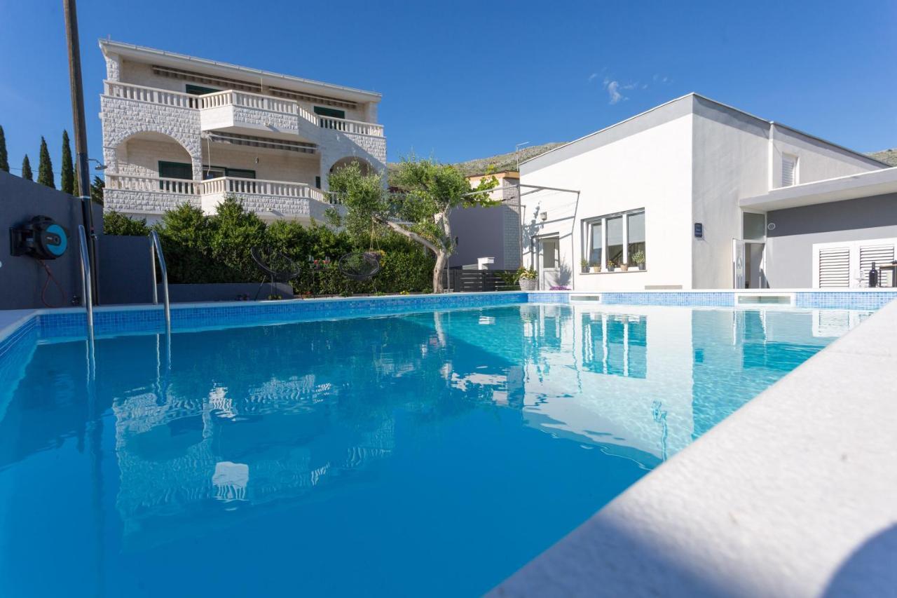 Apartments Lidija - Sea View Apartment With Exclusive Right Of Using Hot Tub Or Split Level Apartment With Exclusive Right Of Using Pool Podstrana Exteriér fotografie