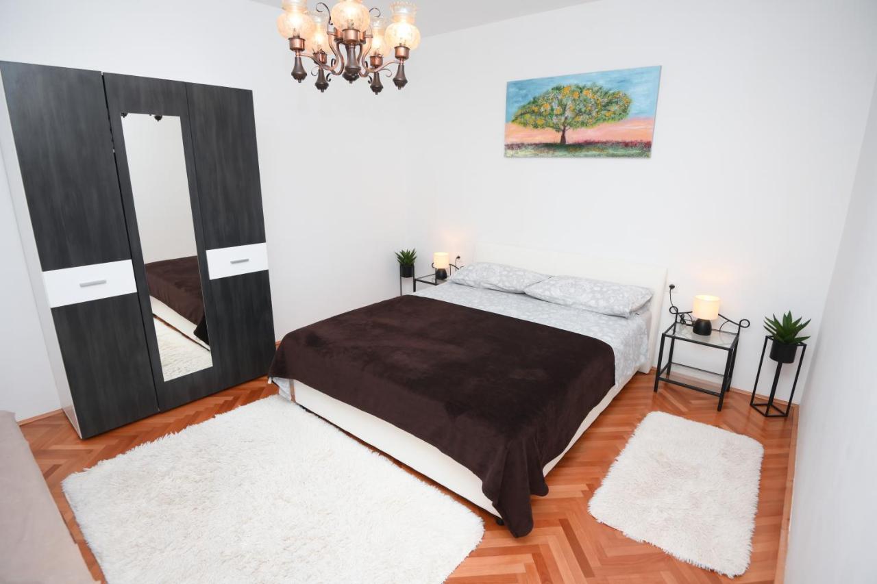 Apartments Lidija - Sea View Apartment With Exclusive Right Of Using Hot Tub Or Split Level Apartment With Exclusive Right Of Using Pool Podstrana Exteriér fotografie
