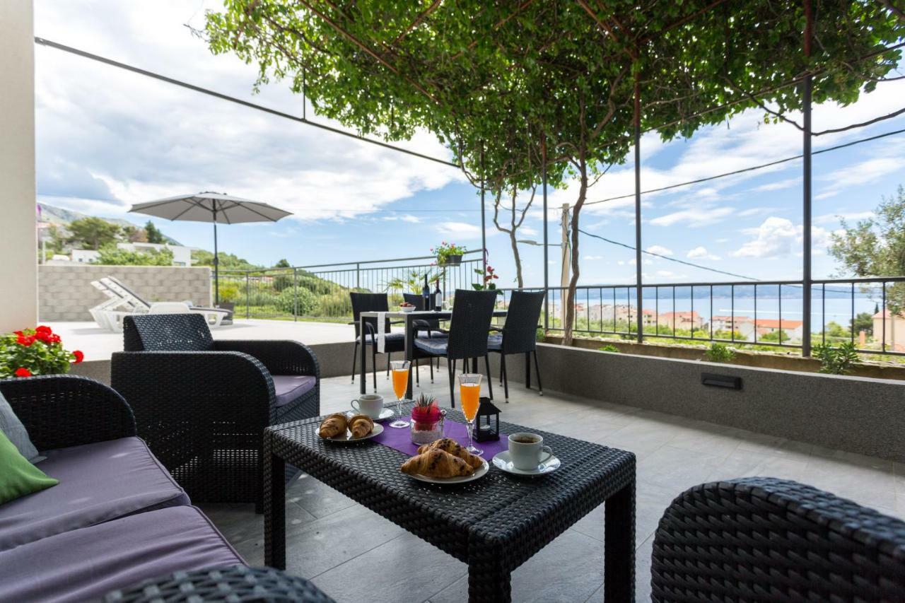 Apartments Lidija - Sea View Apartment With Exclusive Right Of Using Hot Tub Or Split Level Apartment With Exclusive Right Of Using Pool Podstrana Exteriér fotografie